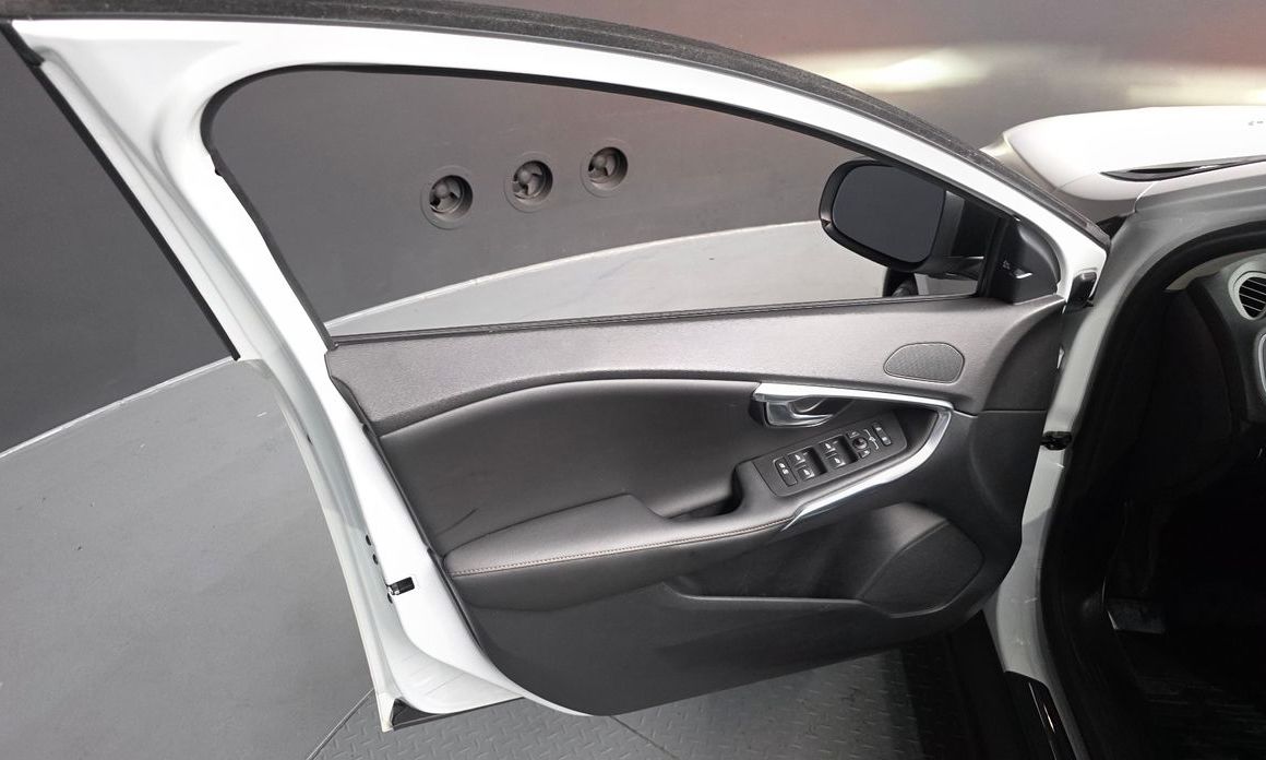 Volvo V40 2019