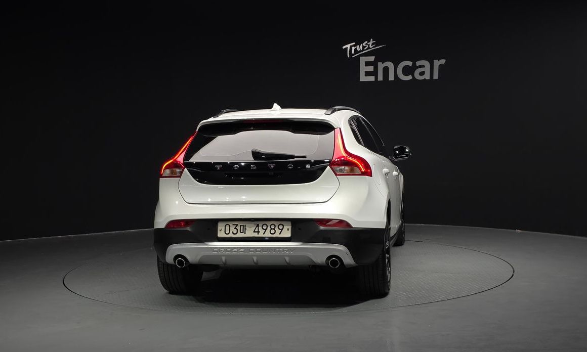 Volvo V40 2019