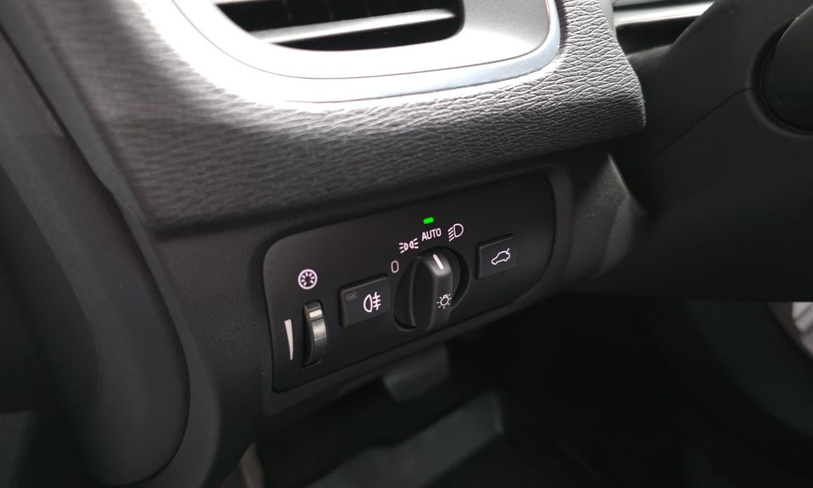 Volvo V40 2019