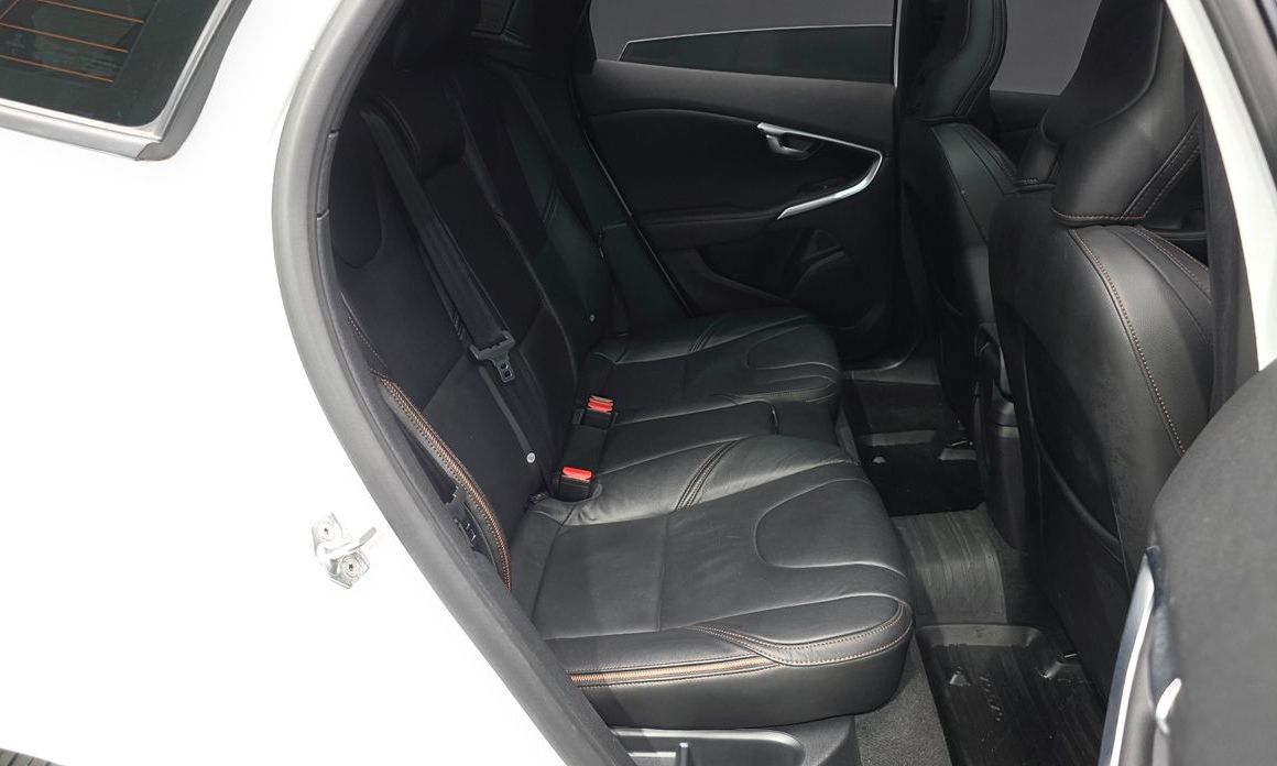 Volvo V40 2019