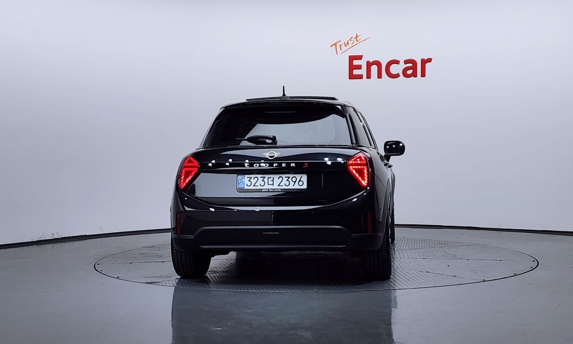 Mini Cooper 2025