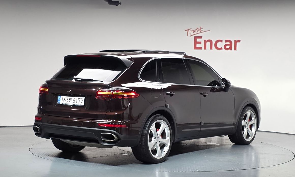 Porsche Cayenne 2016