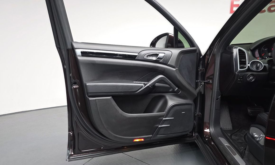 Porsche Cayenne 2016