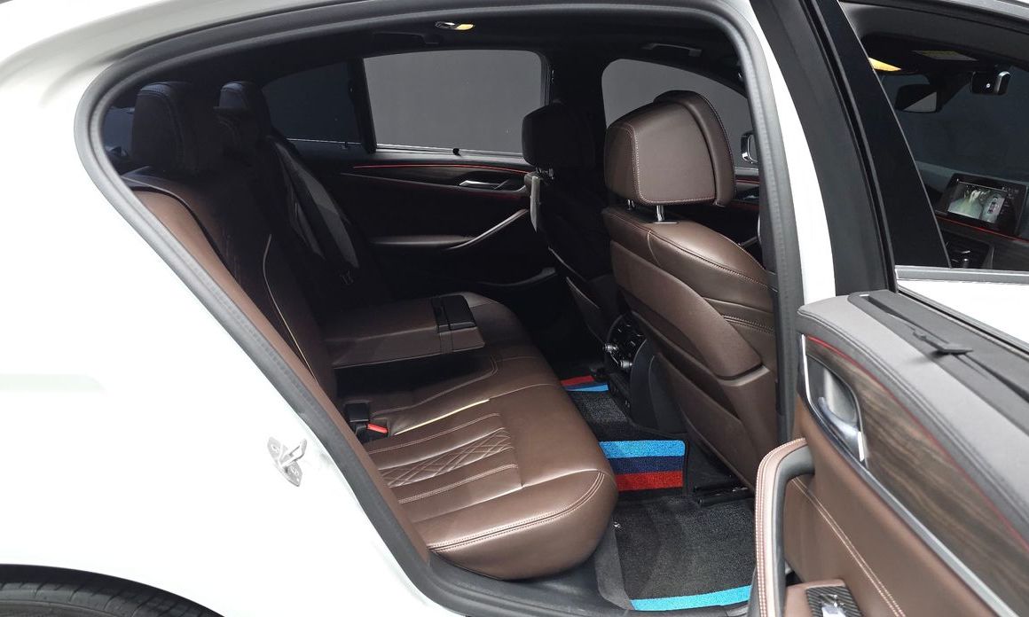 BMW 5-Series 2020