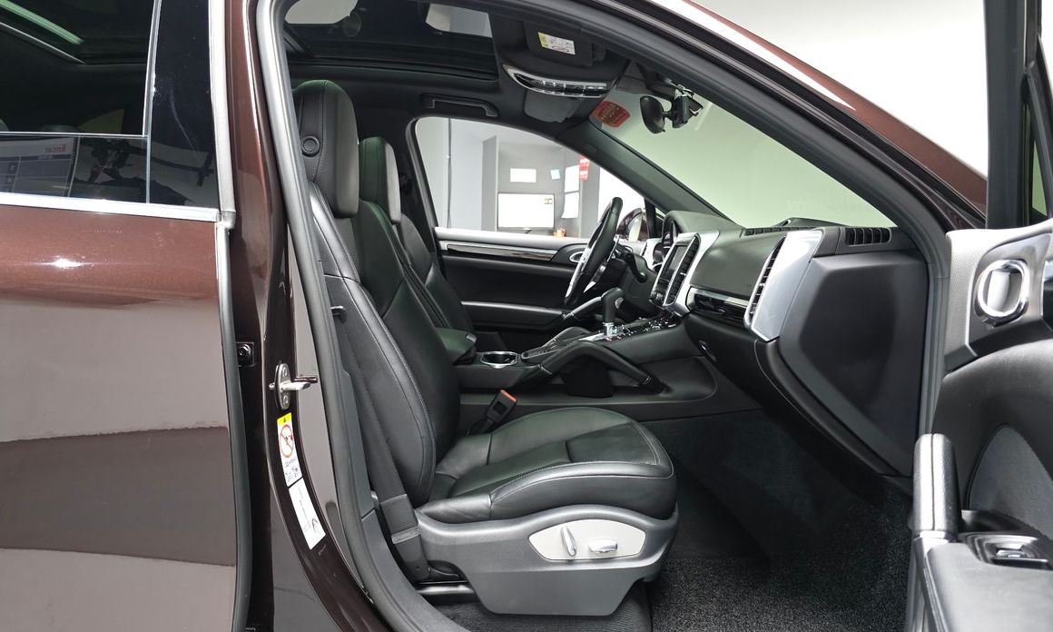 Porsche Cayenne 2016