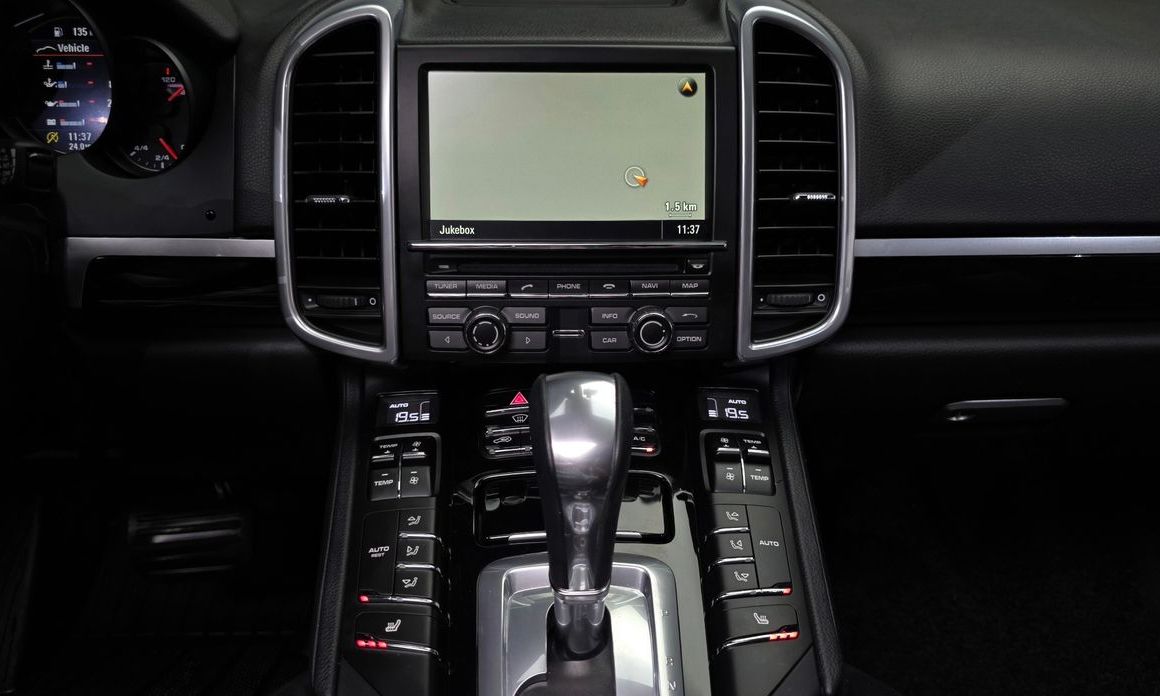 Porsche Cayenne 2016