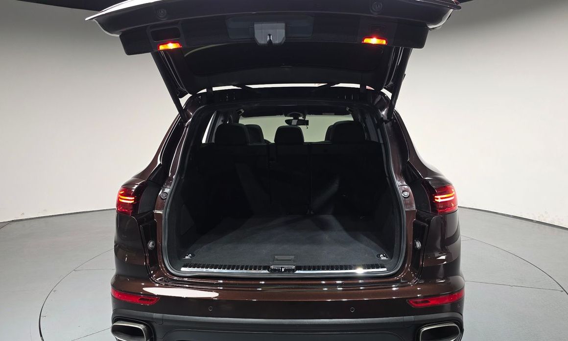 Porsche Cayenne 2016