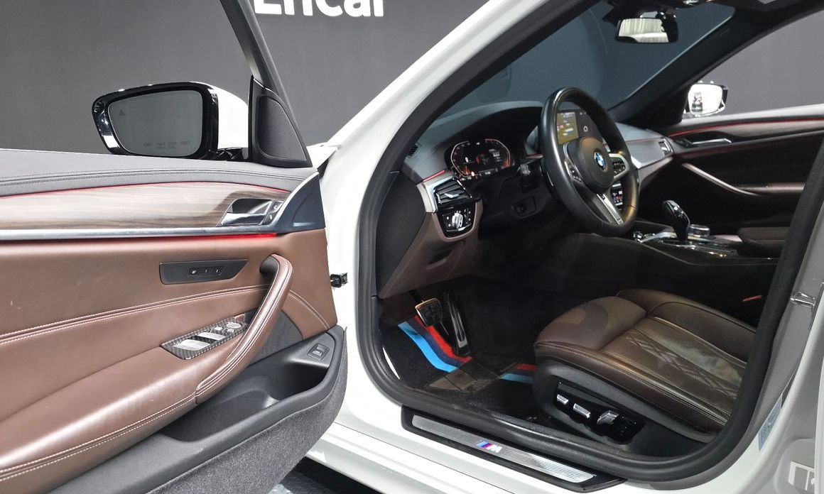 BMW 5-Series 2020