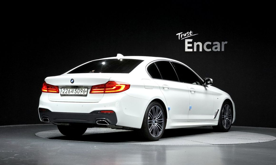 BMW 5-Series 2020