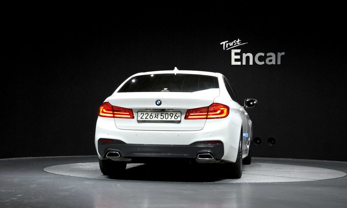 BMW 5-Series 2020