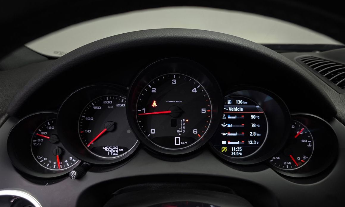 Porsche Cayenne 2016