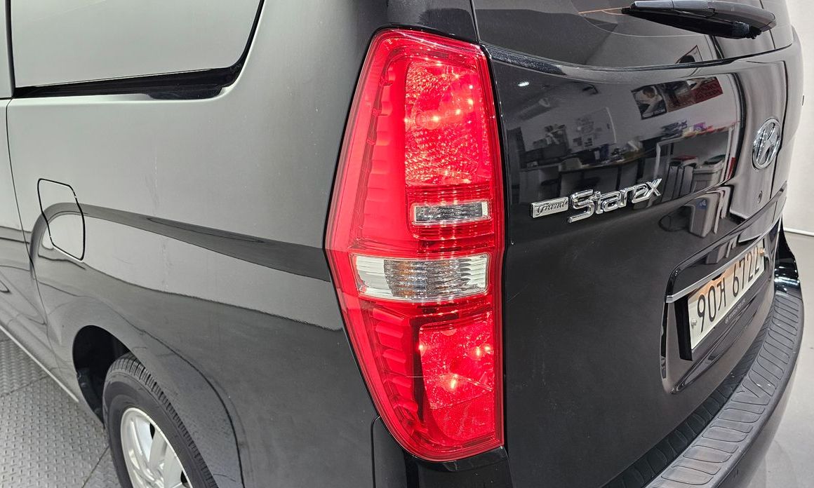 Hyundai Starex 2021