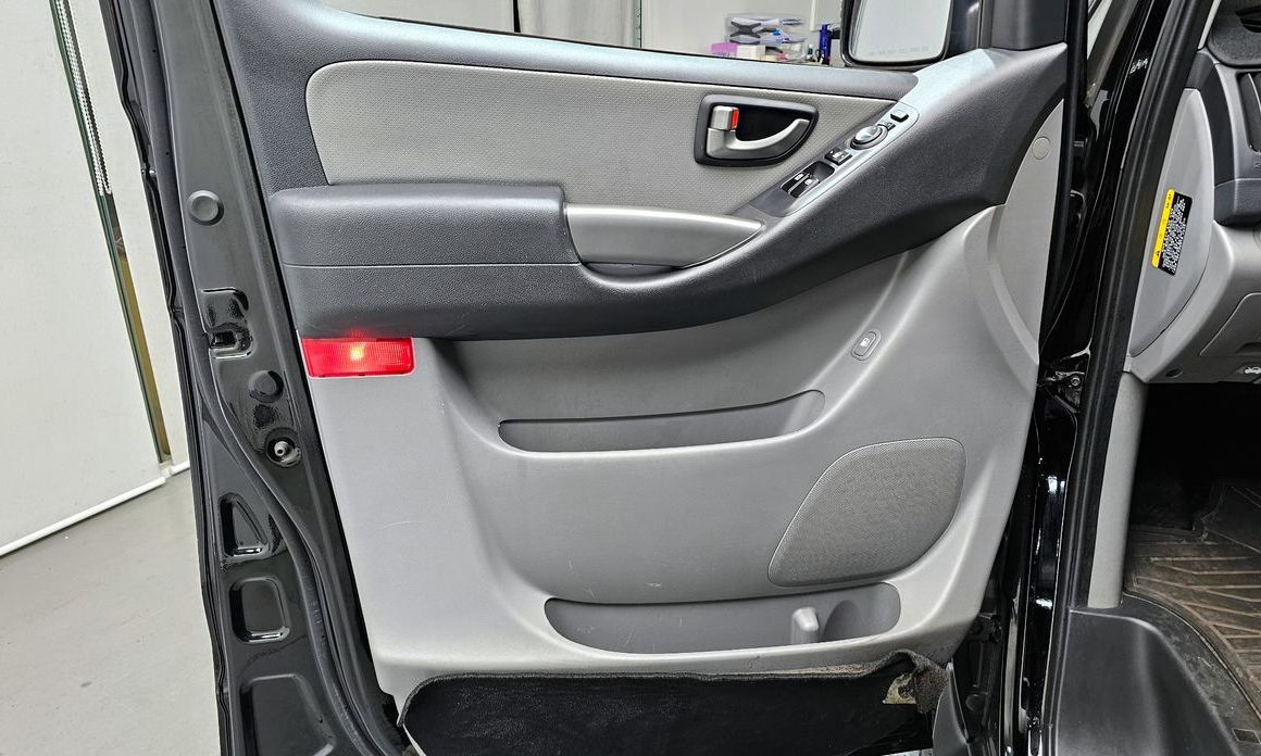 Hyundai Starex 2021
