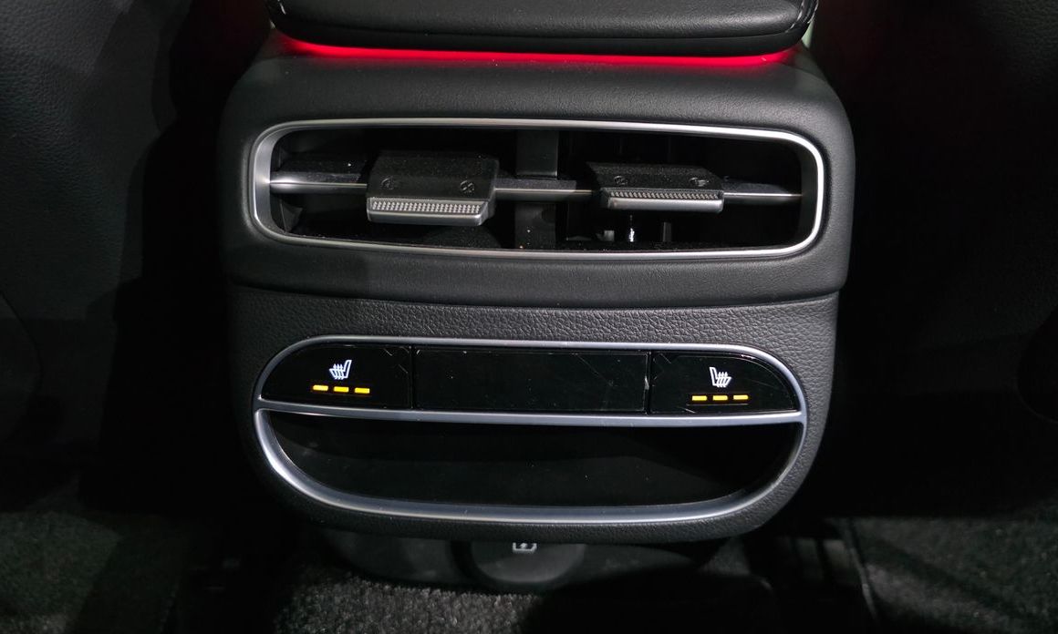 Genesis GV70 2023