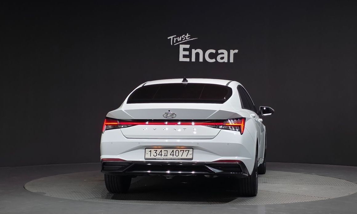 Hyundai AVANTE 2021