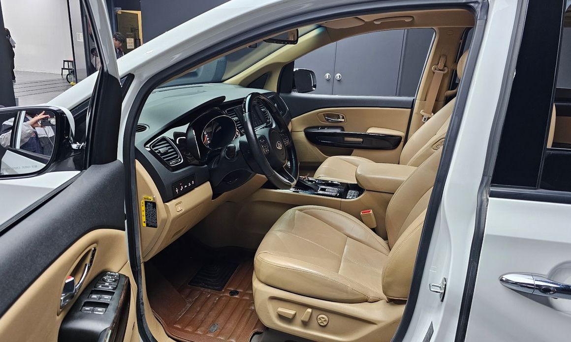 Kia Canival 2019