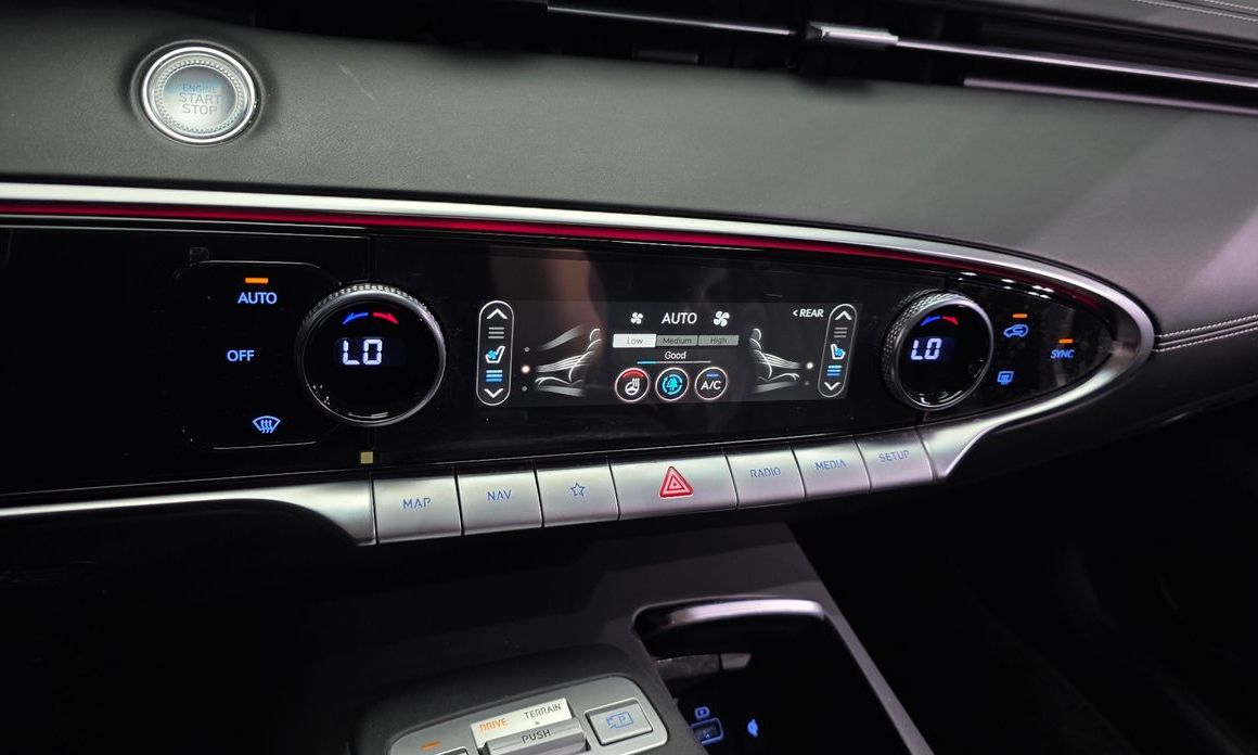 Genesis GV70 2023