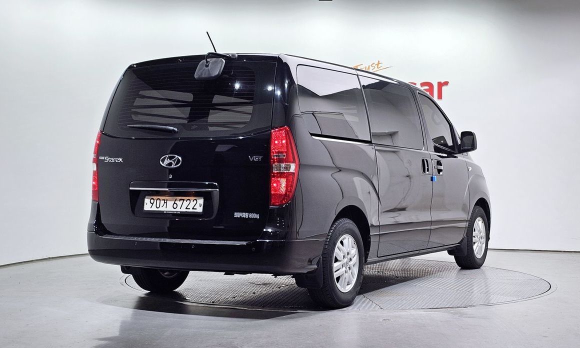Hyundai Starex 2021