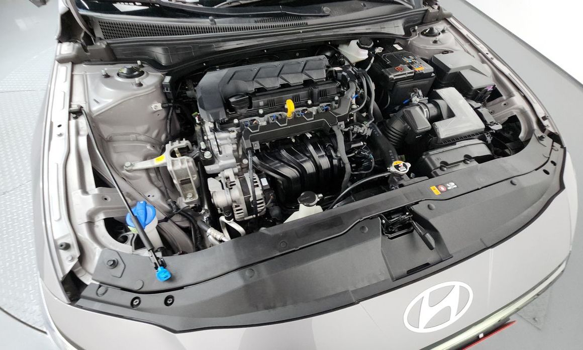 Hyundai AVANTE 2025