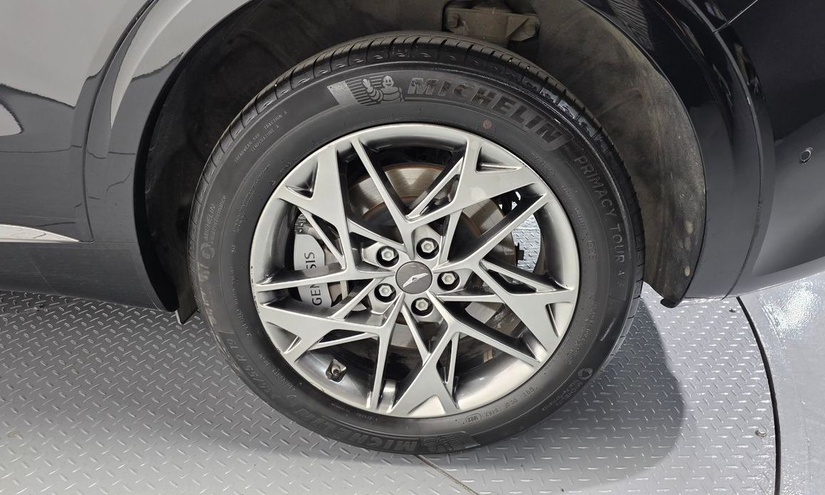 Genesis GV70 2023