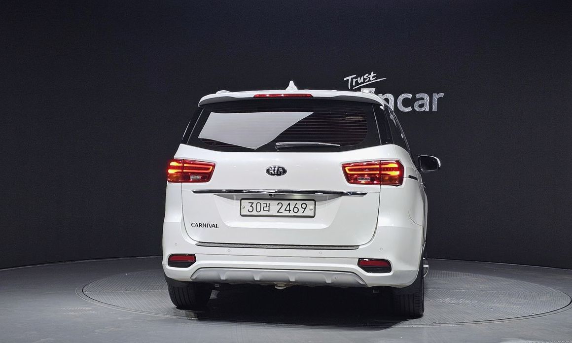 Kia Canival 2019