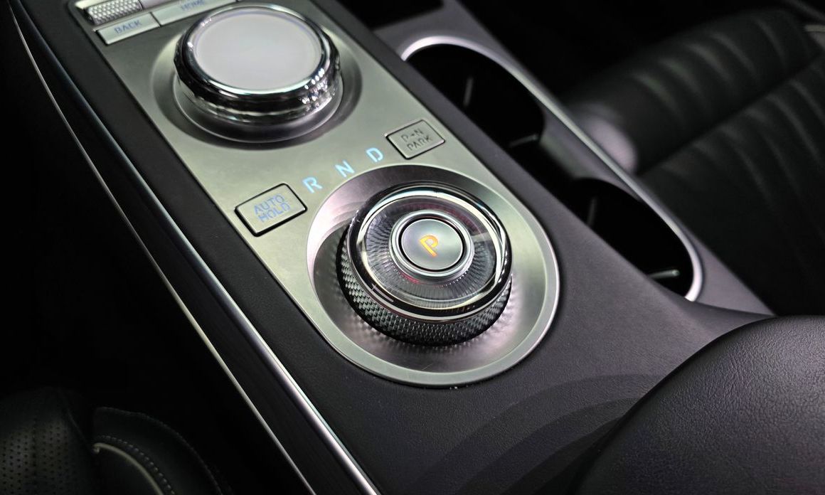 Genesis GV70 2023