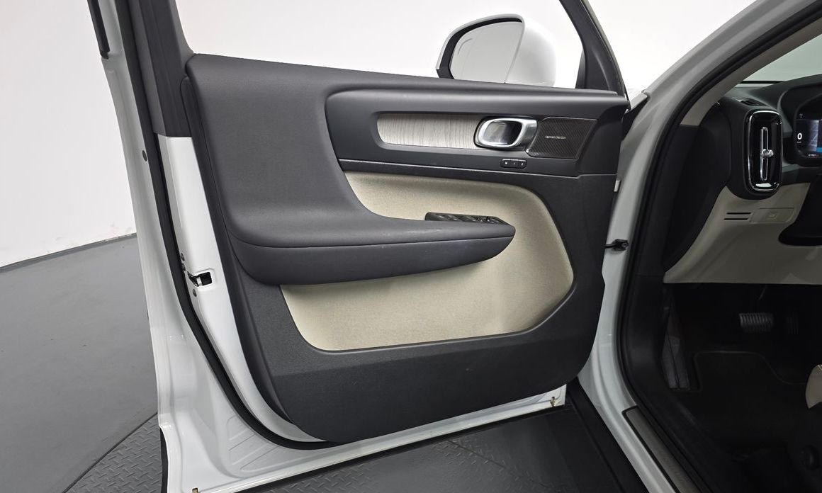 Volvo XC40 2023