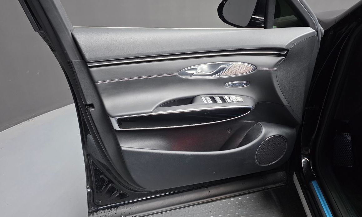 Genesis GV70 2024