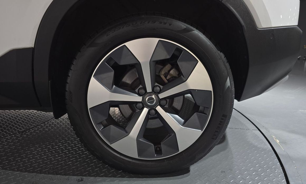 Volvo XC40 2023