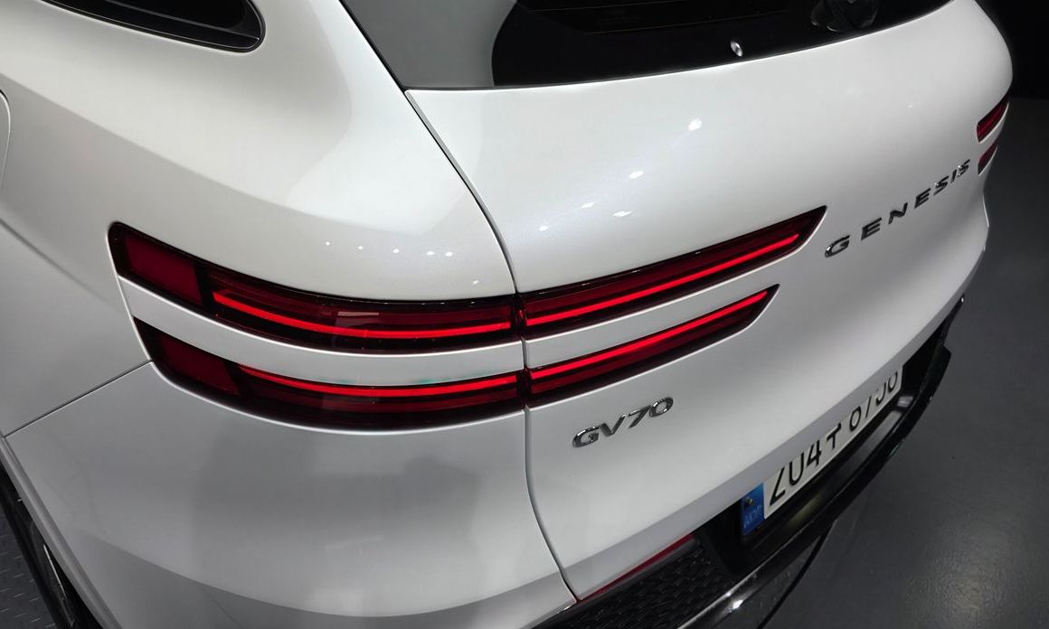 Genesis GV70 2023