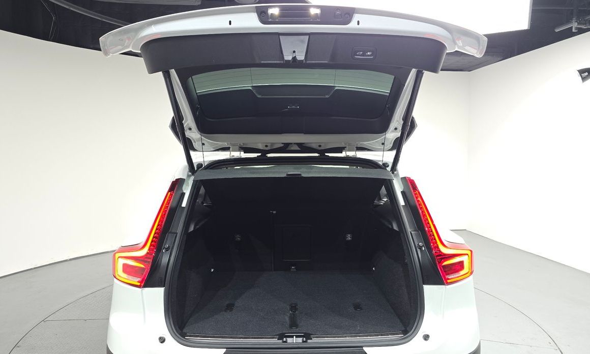 Volvo XC40 2023