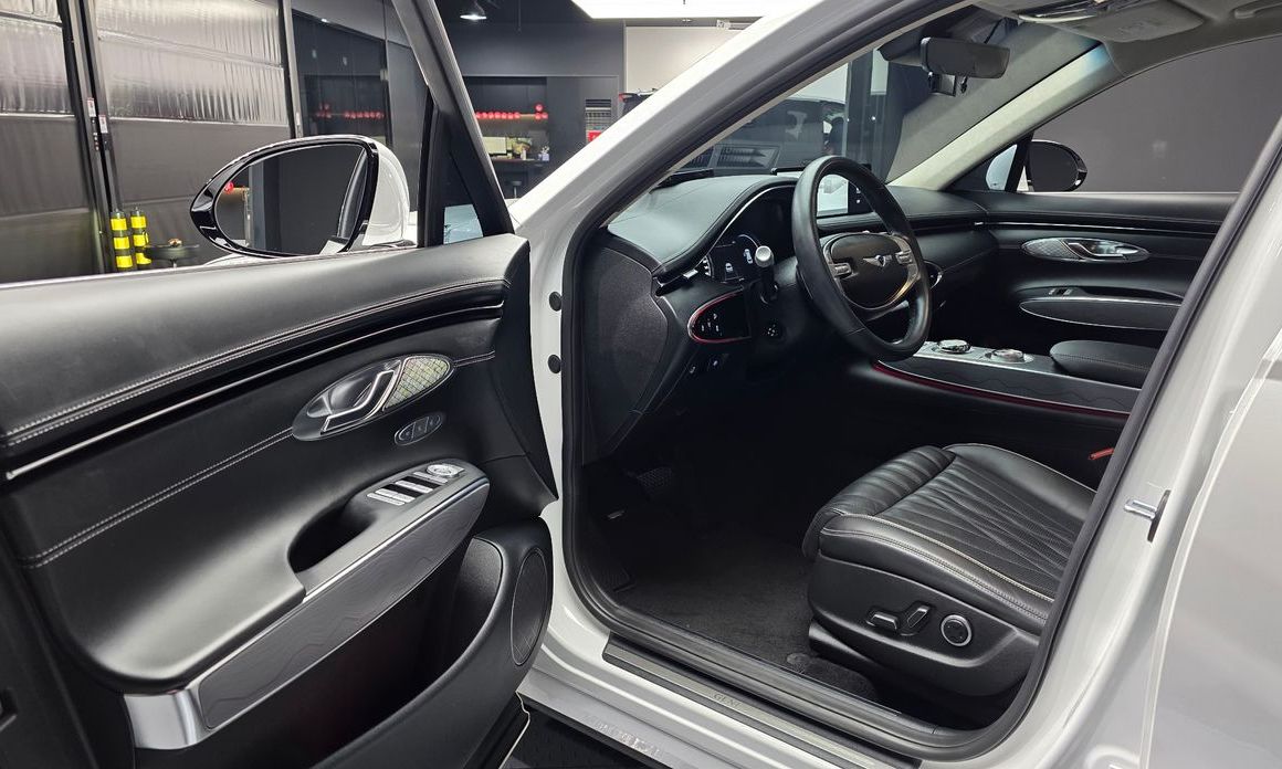 Genesis GV70 2023