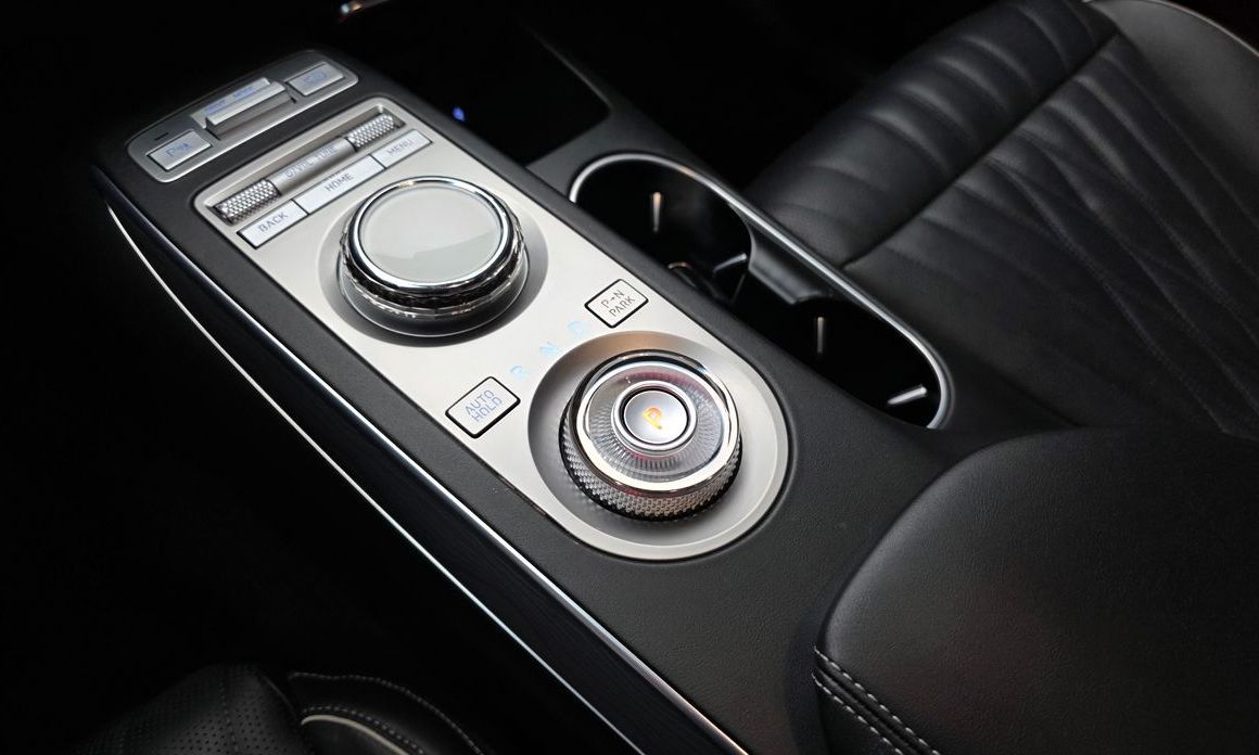 Genesis GV70 2023