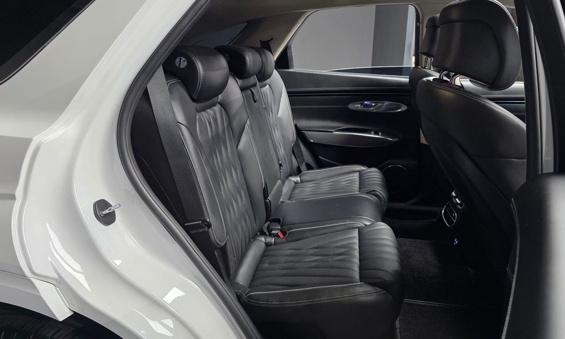 Genesis GV70 2023