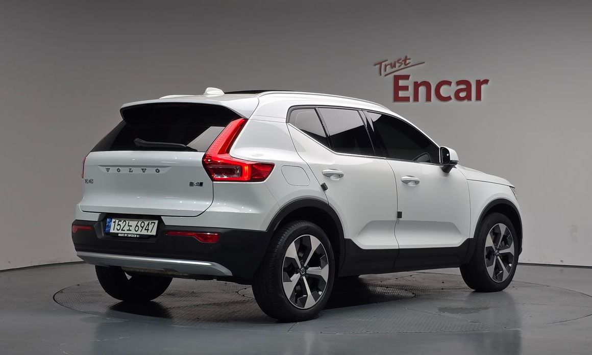 Volvo XC40 2023