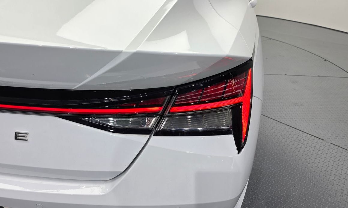 Hyundai AVANTE 2022