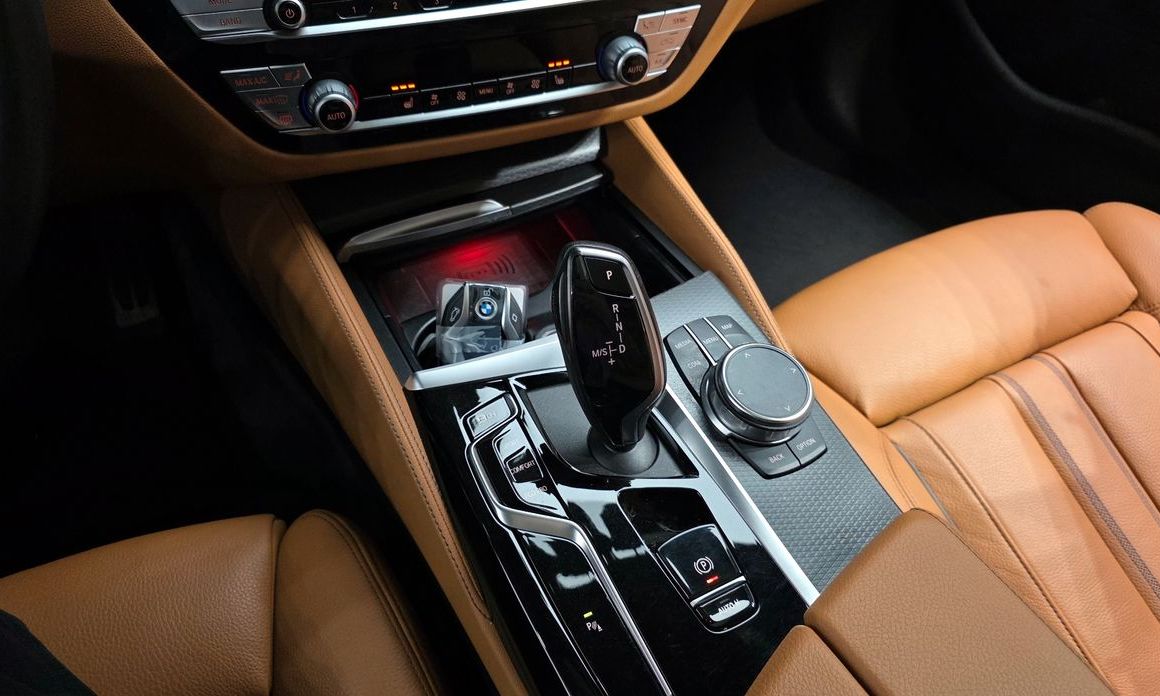 BMW 5-Series 2022