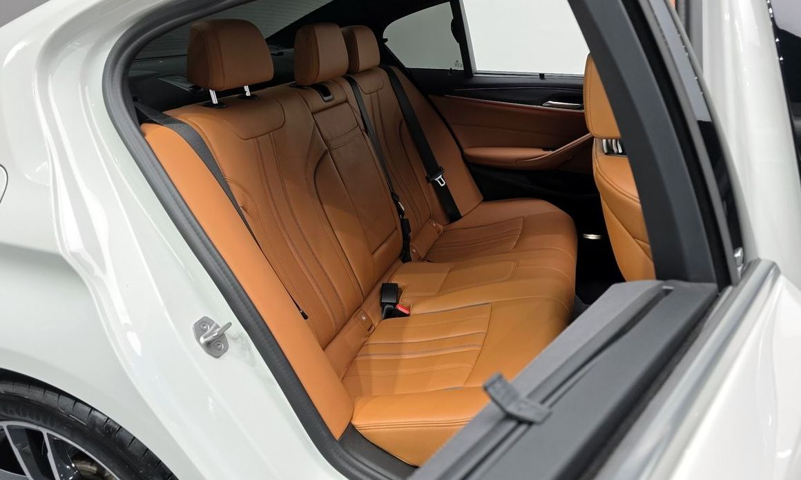 BMW 5-Series 2022