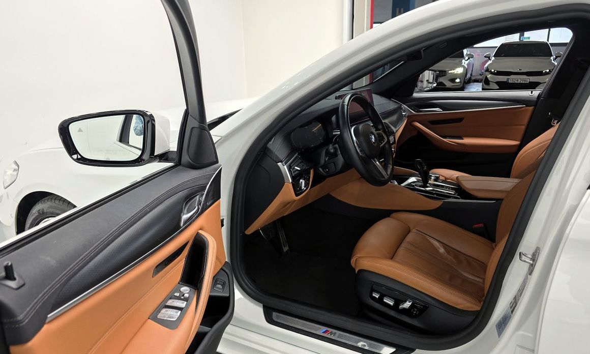BMW 5-Series 2022