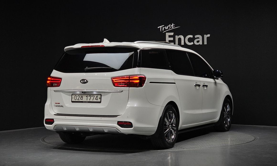 Kia Canival 2019