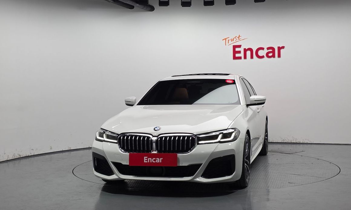 BMW 5-Series 2022