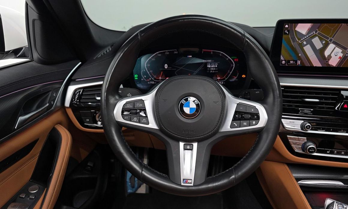 BMW 5-Series 2022
