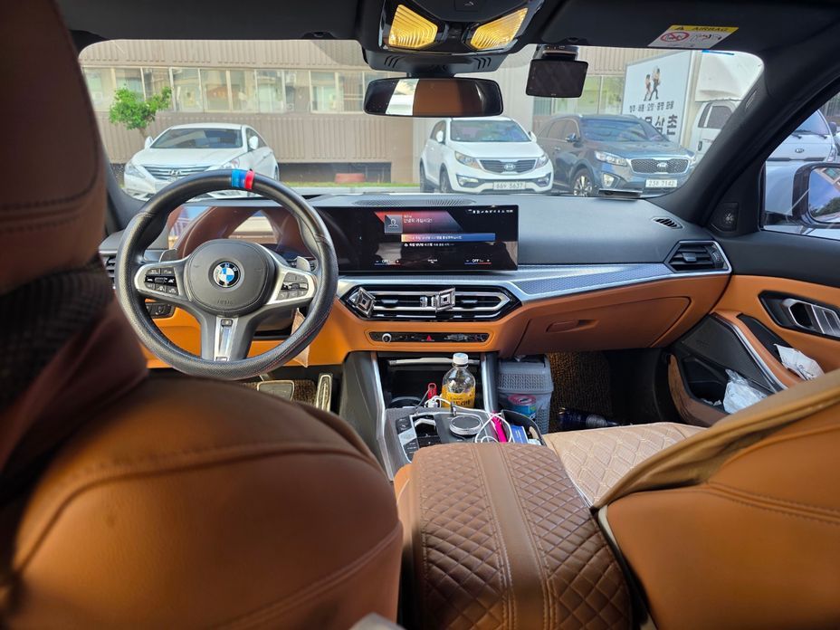 BMW 3-Series 2023