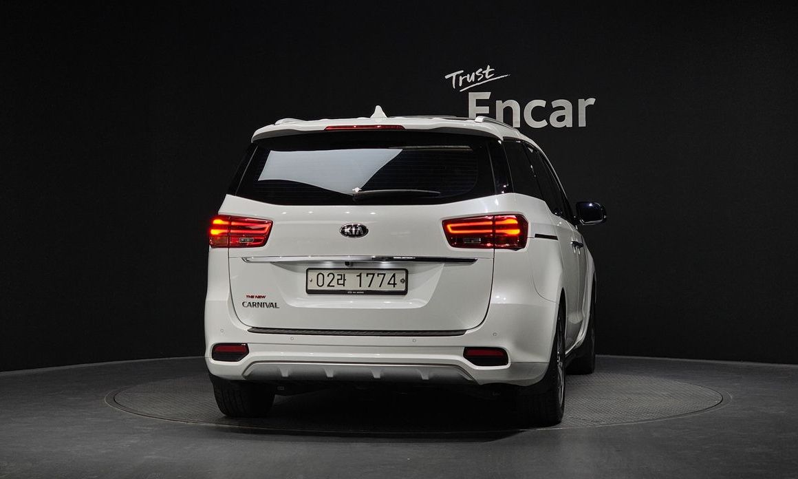 Kia Canival 2019