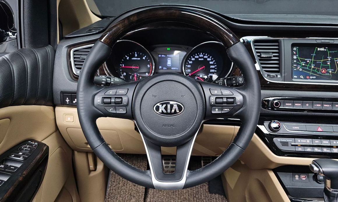 Kia Canival 2019