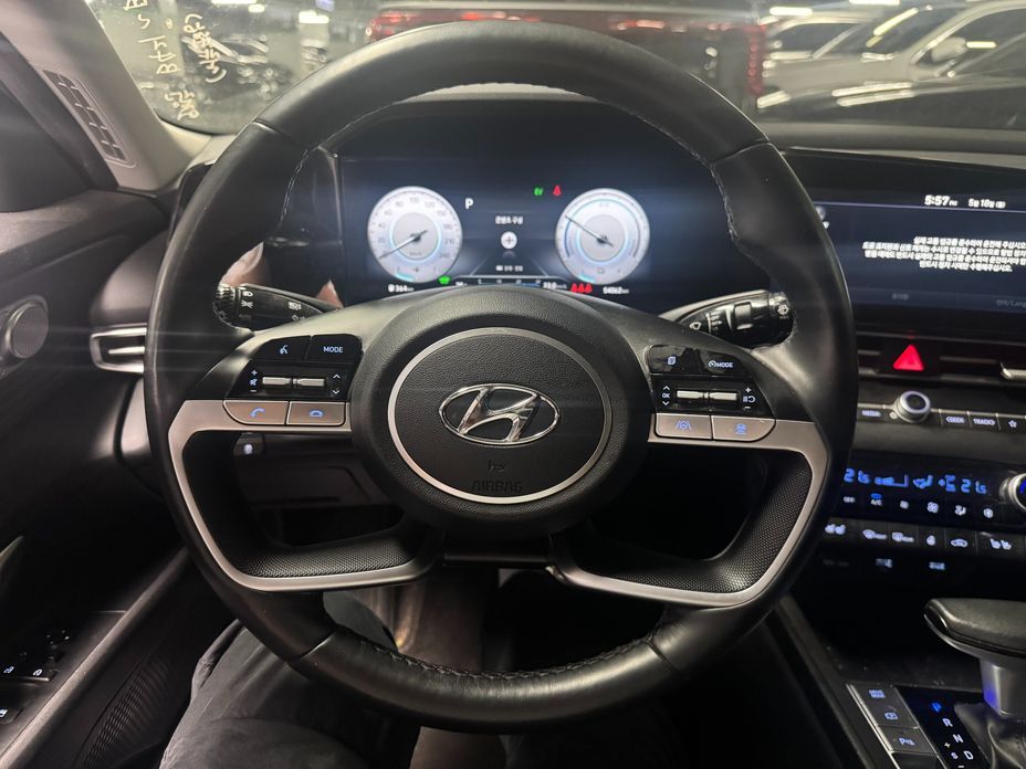 Hyundai AVANTE 2023