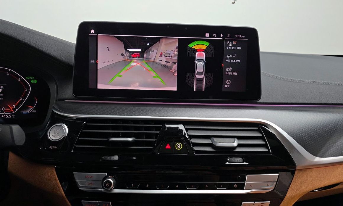 BMW 5-Series 2022
