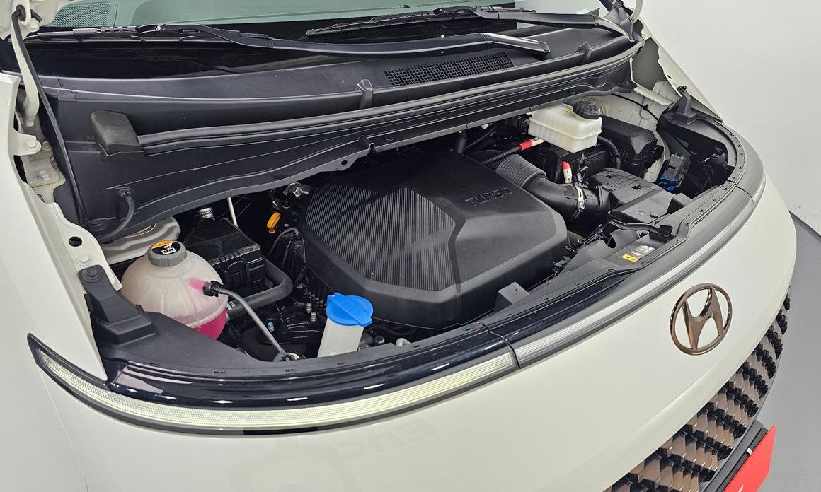 Hyundai Staria 2024