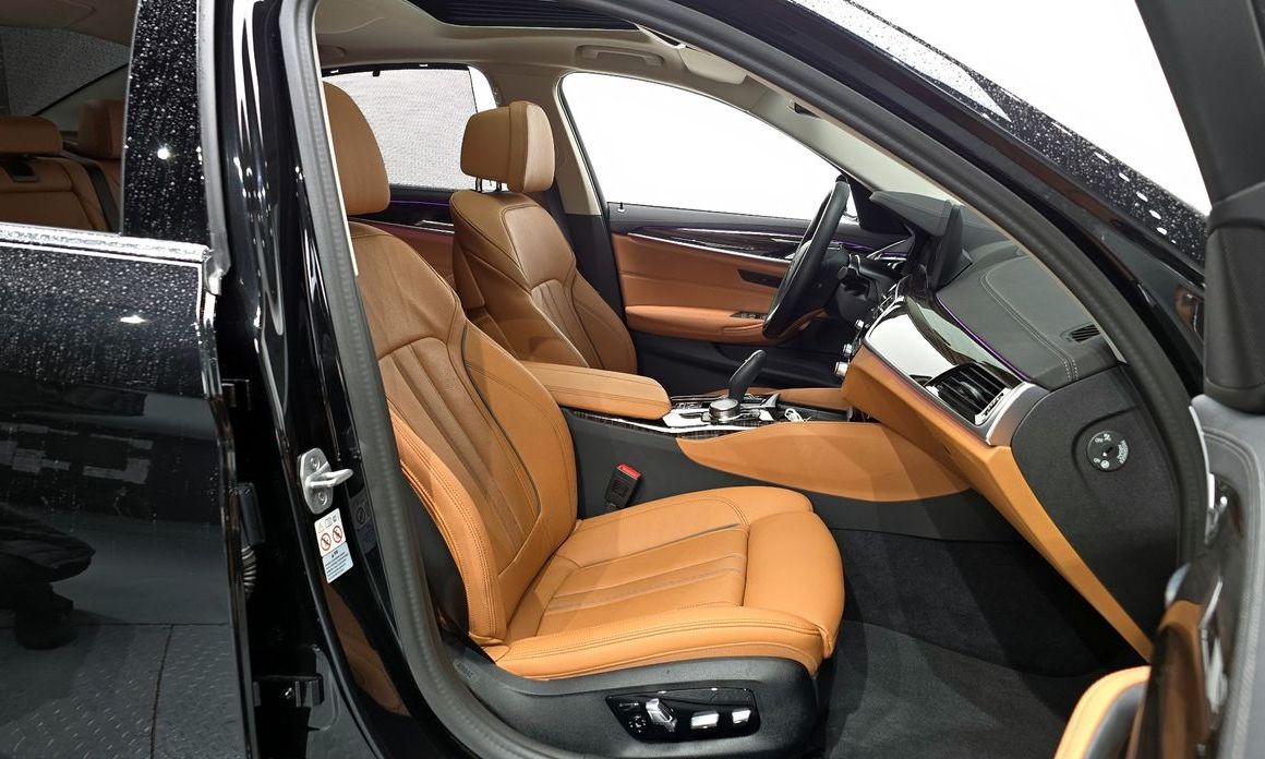 BMW 5-Series 2023