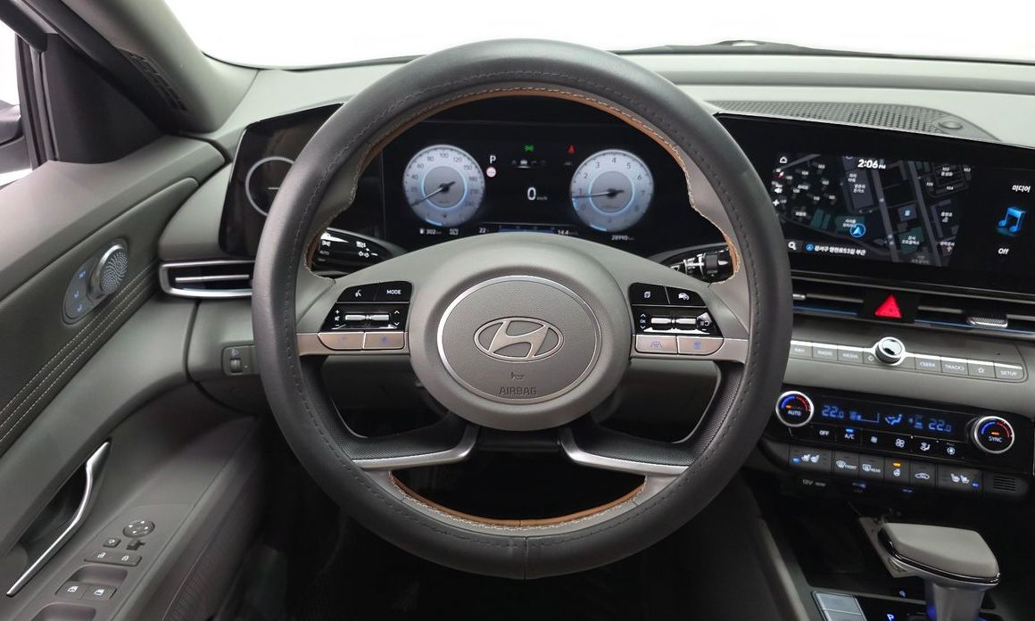 Hyundai AVANTE 2024